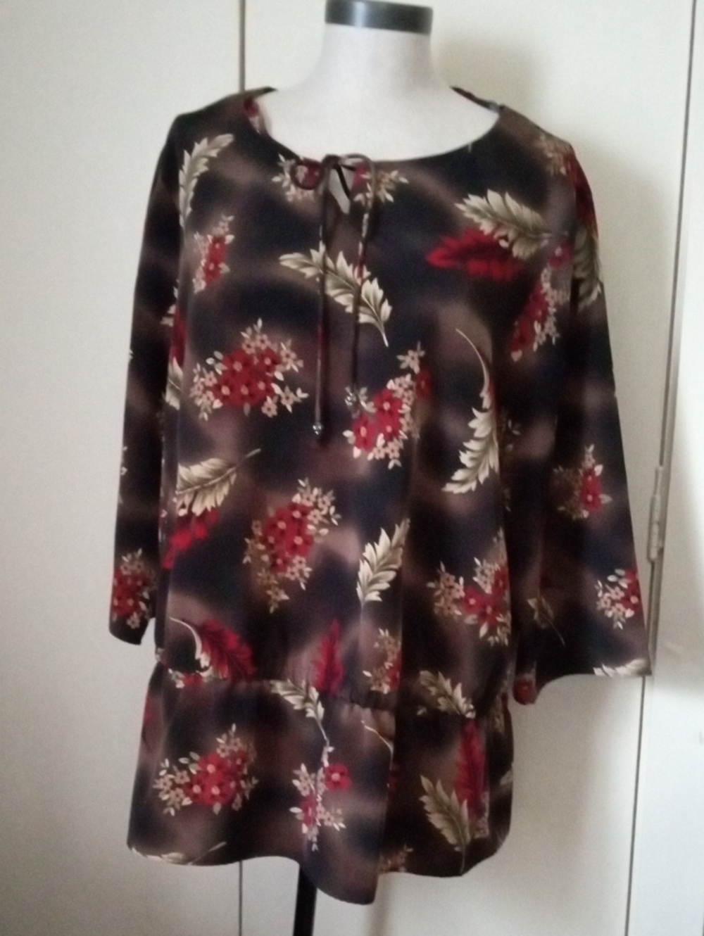Joanna Plus Earth Tone Fall Floral Accent Plus Size Blouse